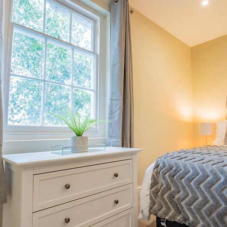 Host & Stay - Shaw Street Suite Устър Екстериор снимка